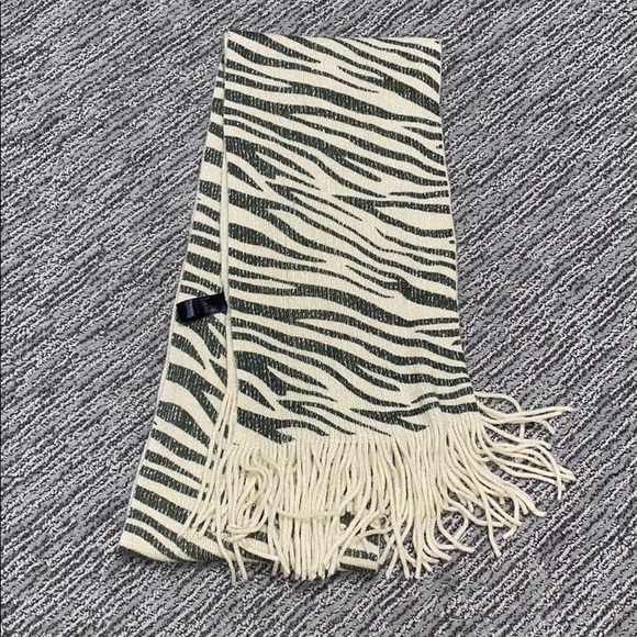 Rikka Accessories - Sparkly Zebra Scarf